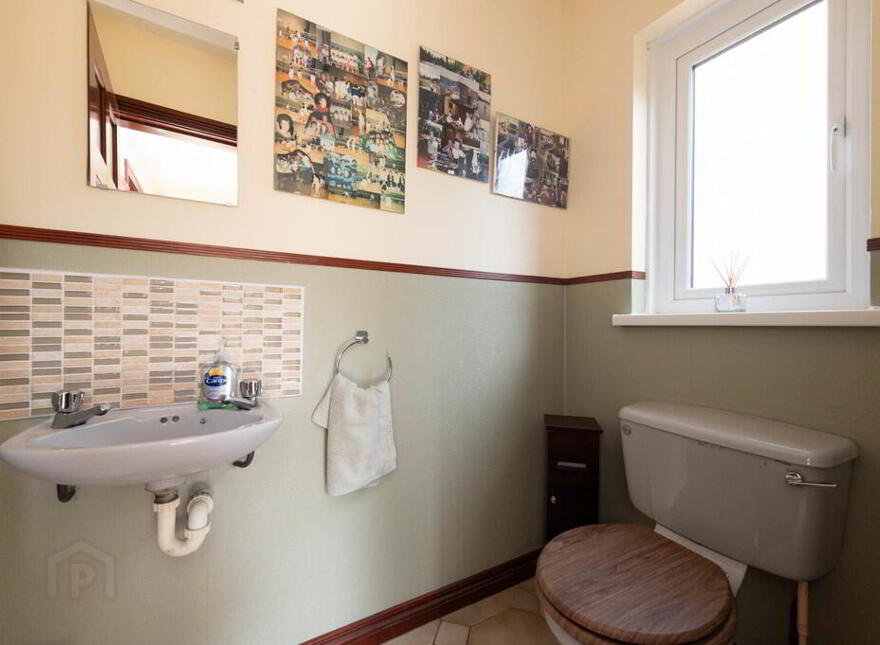 8 Farm Lodge Grove, Greenisland, Carrickfergus, BT38 8YD