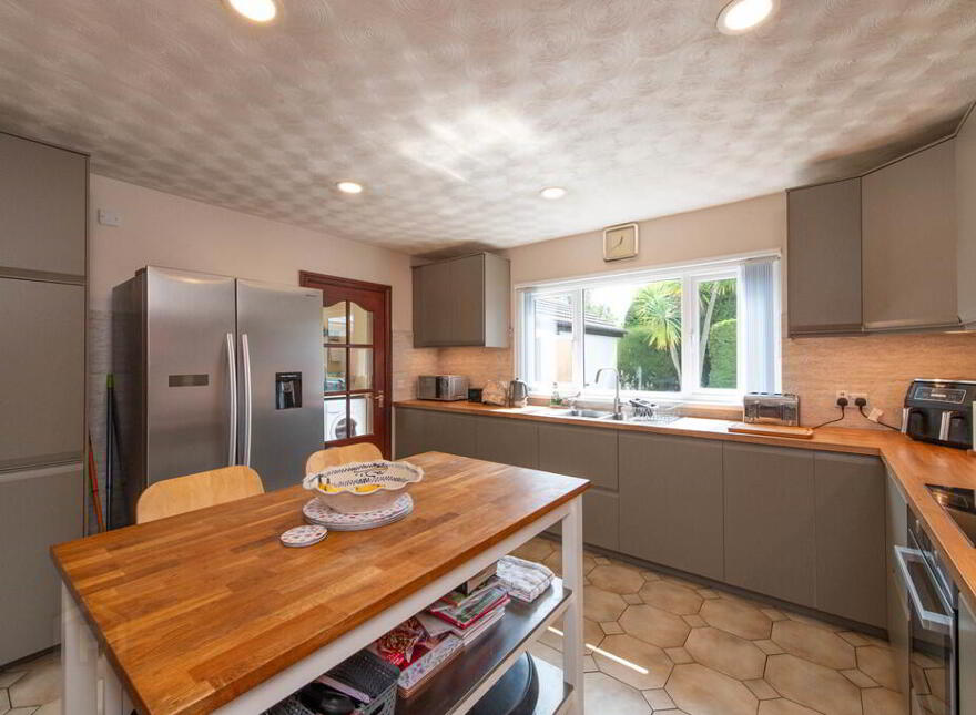 8 Farm Lodge Grove, Greenisland, Carrickfergus, BT38 8YD