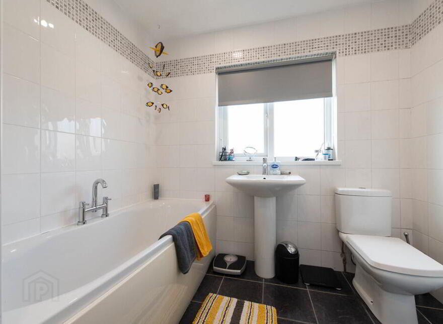 8 Farm Lodge Grove, Greenisland, Carrickfergus, BT38 8YD