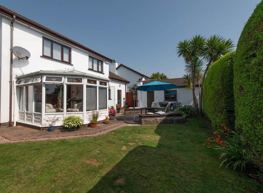 8 Farm Lodge Grove, Greenisland, Carrickfergus, BT38 8YD