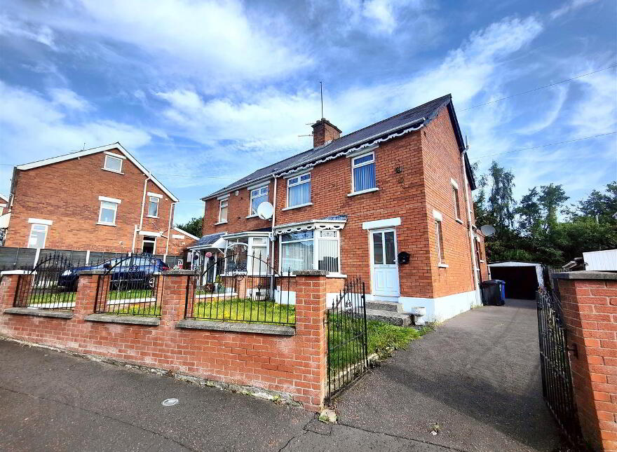 44 Lowwood Park, Belfast, BT15 4BD