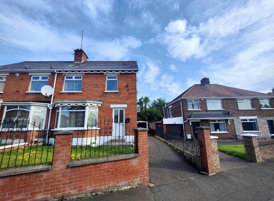 44 Lowwood Park, Belfast, BT15 4BD