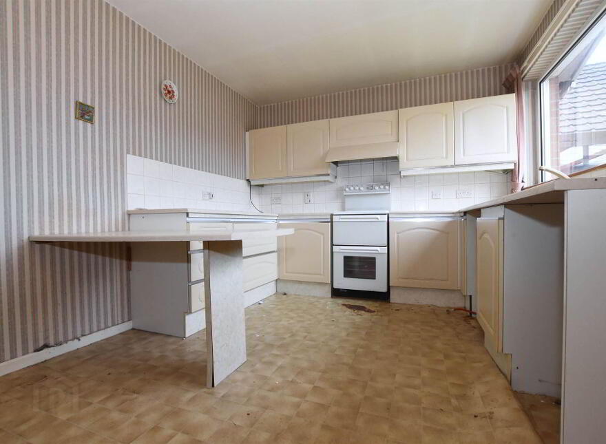 8 Silverbirch Crescent, Bangor, BT19 6EX