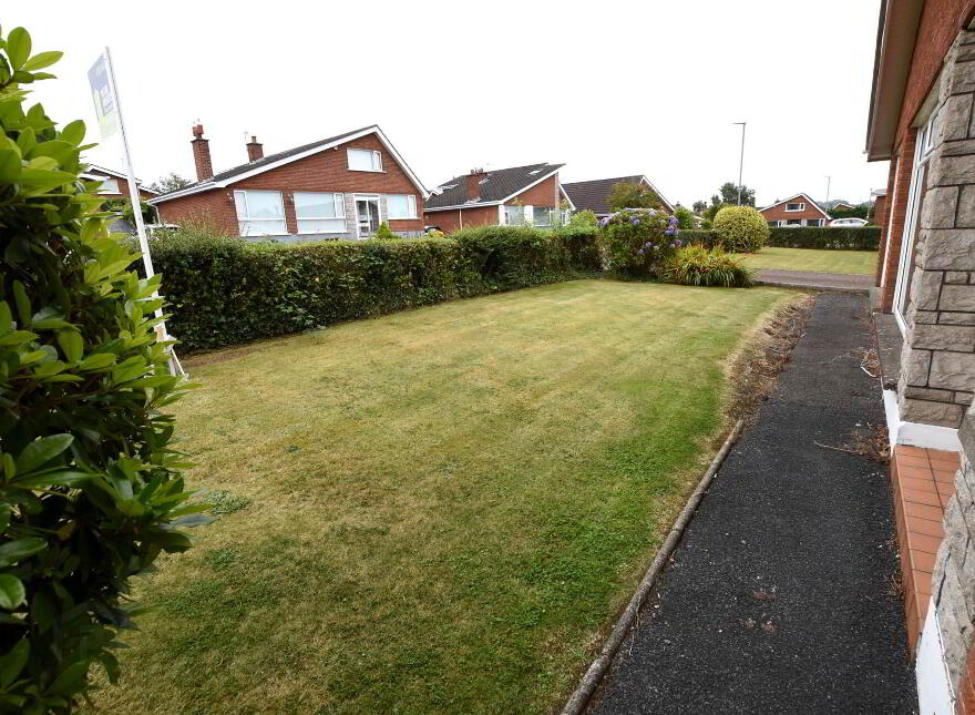 8 Silverbirch Crescent, Bangor, BT19 6EX