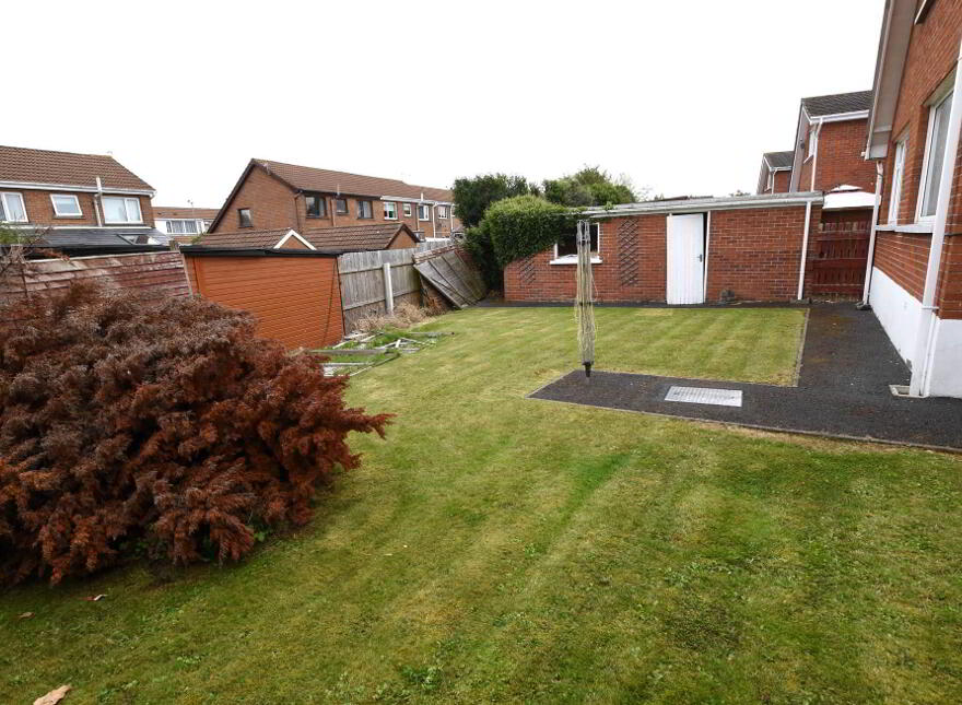 8 Silverbirch Crescent, Bangor, BT19 6EX