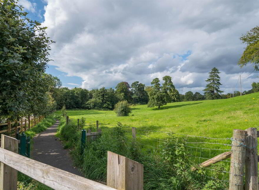 Apartment 2 64 Edenderry Village, Edenderry, Belfast, BT8 8LQ