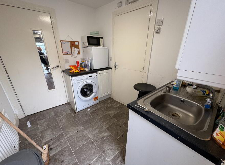 265-257 Upper Newtownards Road, Belfast, BT4 3JF