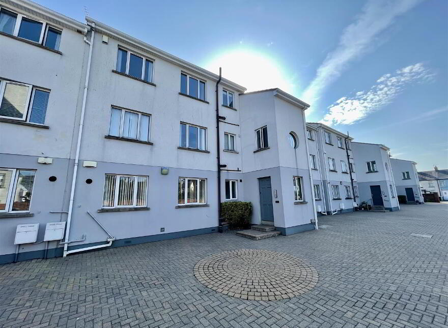 18 Dormans Court, Railway Street, Donaghadee, BT21 0JL