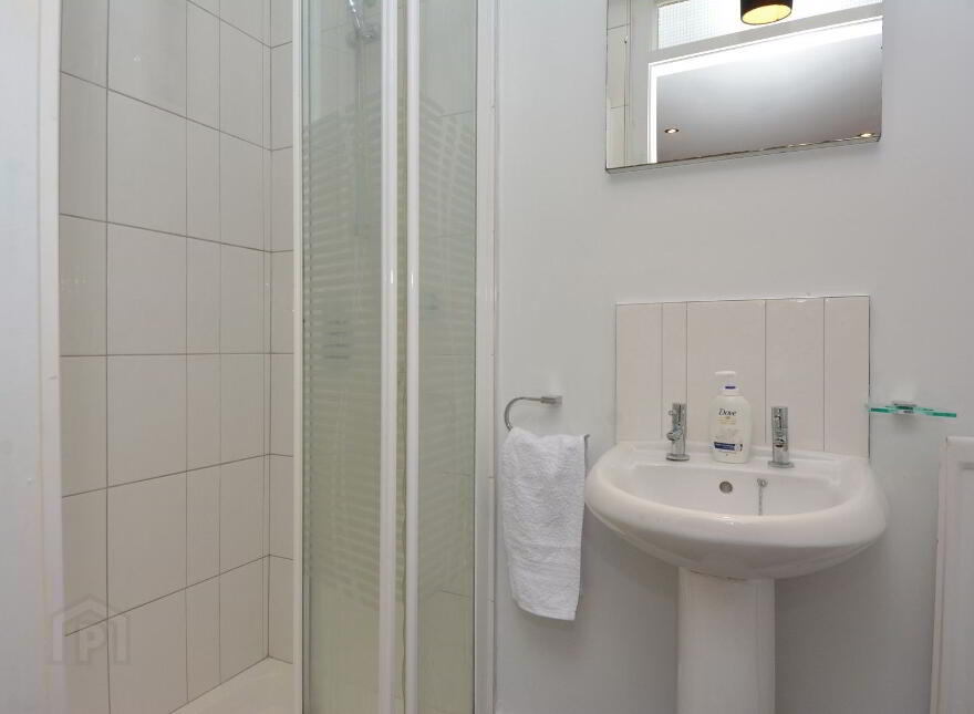 Park Royal, 841e Lisburn Road, Belfast, BT9 7GY