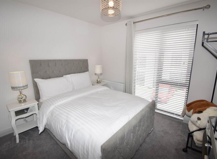 4 Hatheran Square, Portstewart, BT55 7UL