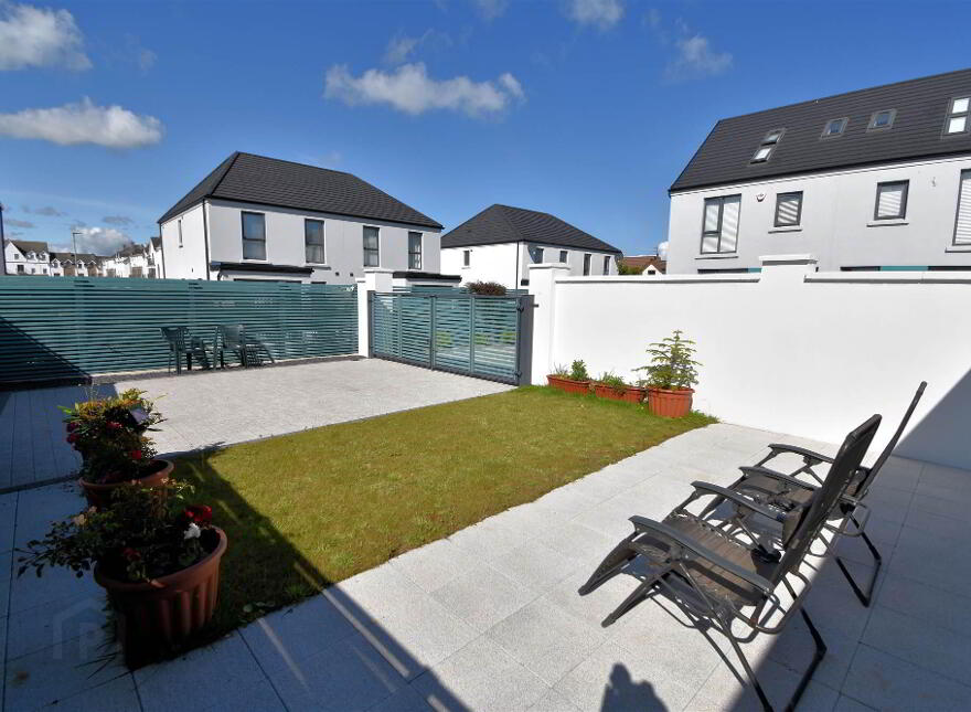 4 Hatheran Square, Portstewart, BT55 7UL