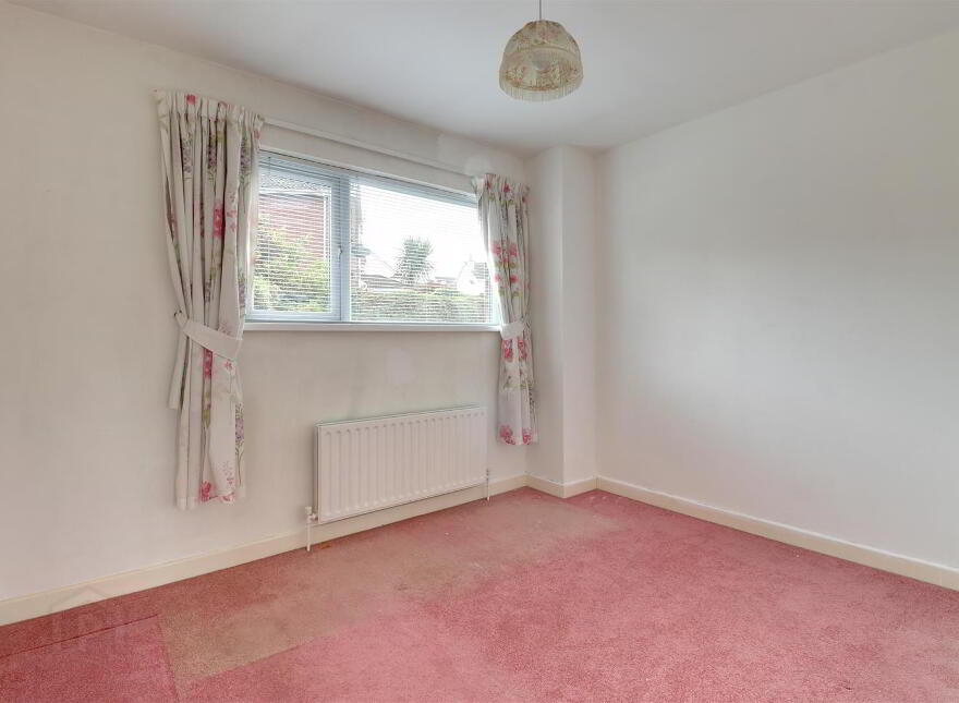 65 Strangford Heights, Newtownards, BT23 8ND