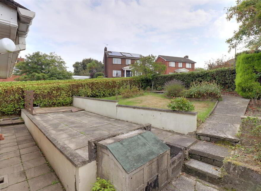 65 Strangford Heights, Newtownards, BT23 8ND