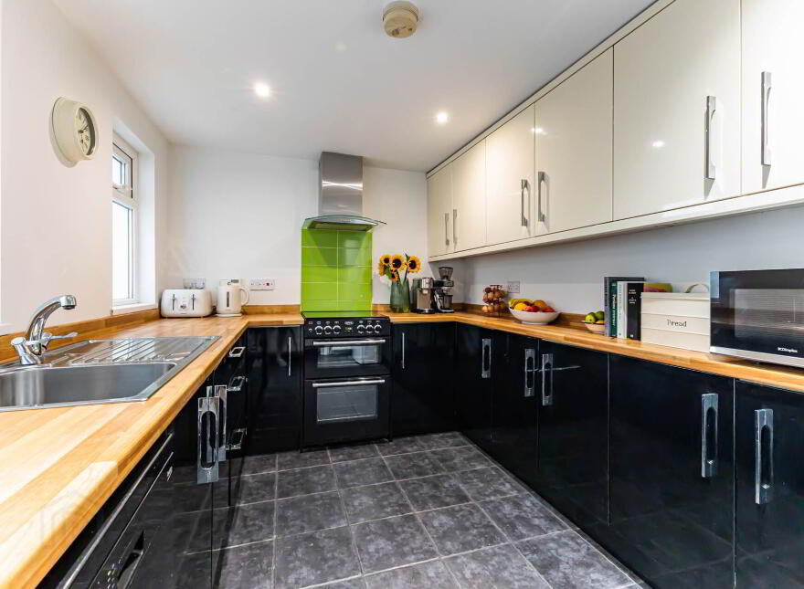15 Park Parade, Lisburn, BT27 4AJ