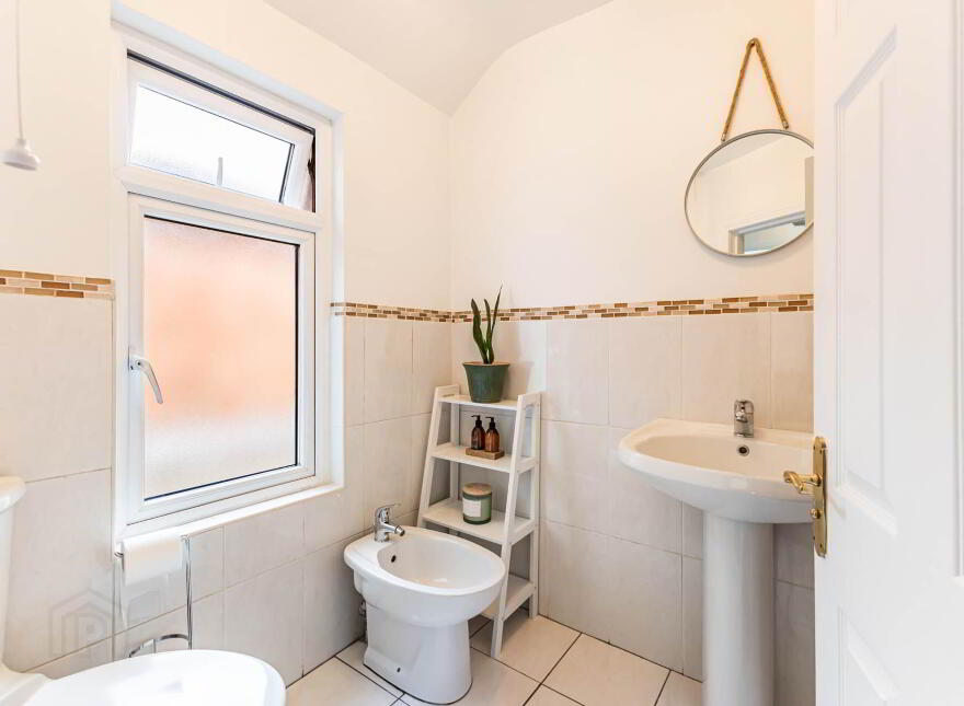 15 Park Parade, Lisburn, BT27 4AJ