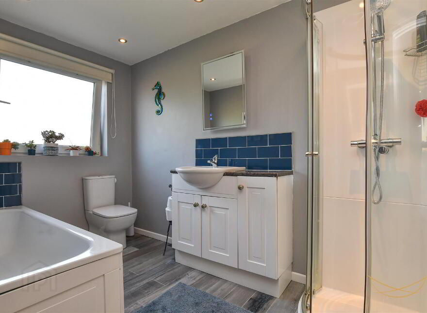 125 Seaview Drive, Belfast, BT15 3ND