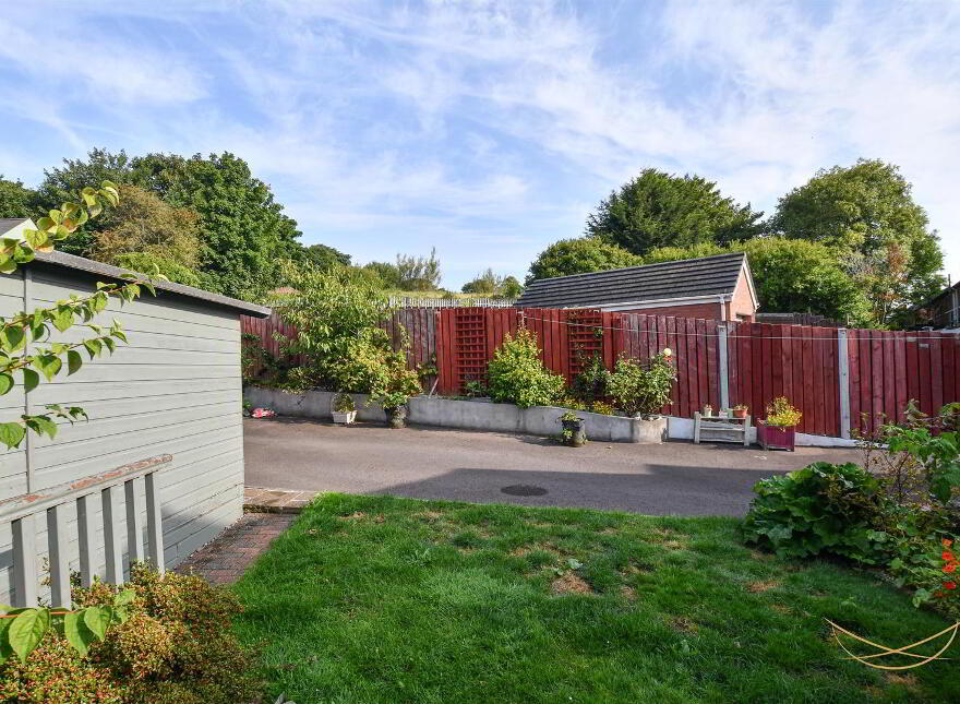 125 Seaview Drive, Belfast, BT15 3ND