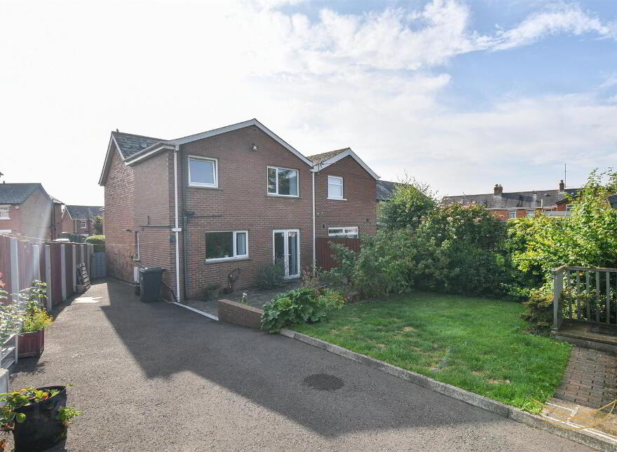 125 Seaview Drive, Belfast, BT15 3ND