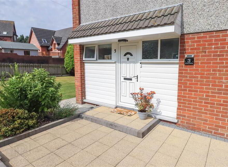 3 Ardnoe Avenue, Dundonald, Belfast, BT16 2LU