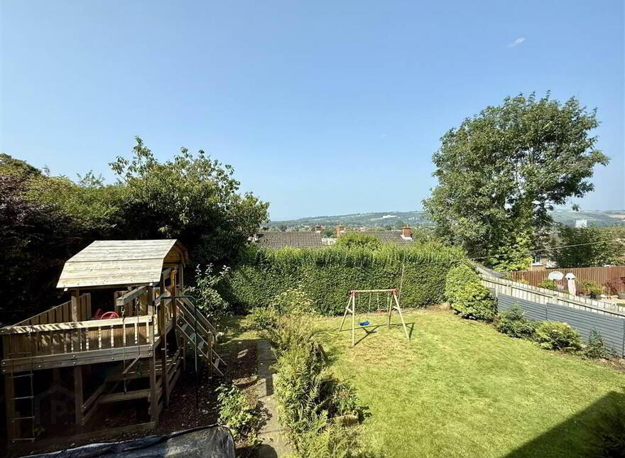 32 Moyne Park, Gilnahirk, Belfast, BT5 7QT