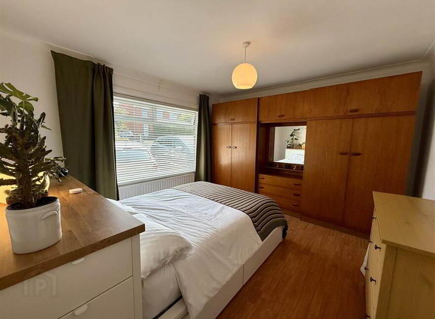 32 Moyne Park, Gilnahirk, Belfast, BT5 7QT