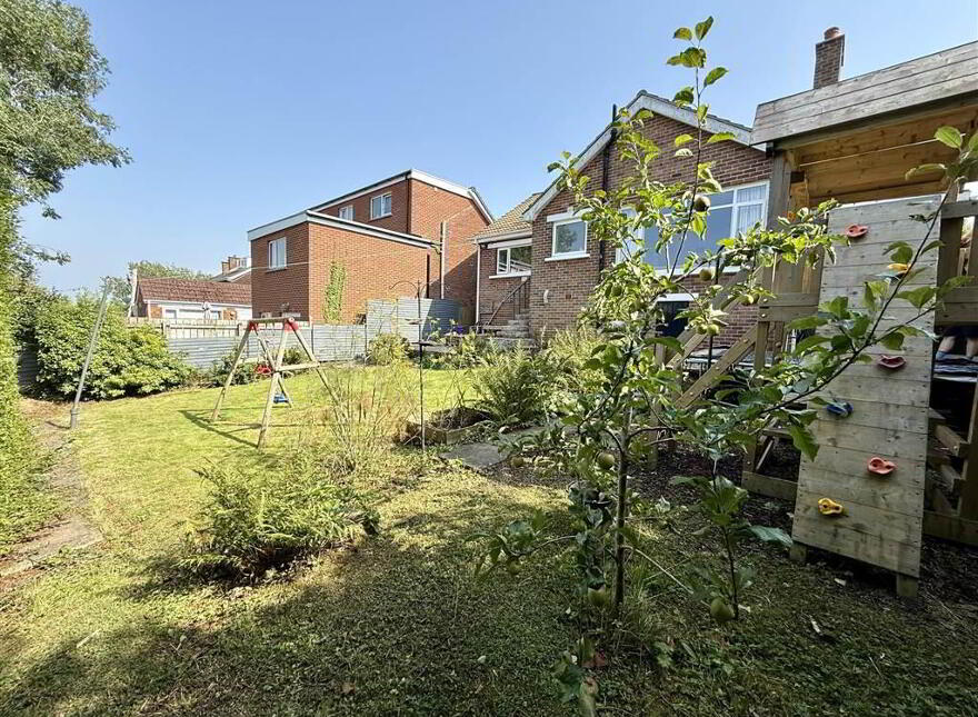 32 Moyne Park, Gilnahirk, Belfast, BT5 7QT