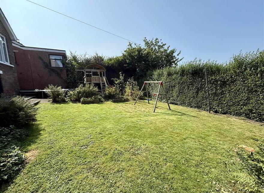 32 Moyne Park, Gilnahirk, Belfast, BT5 7QT