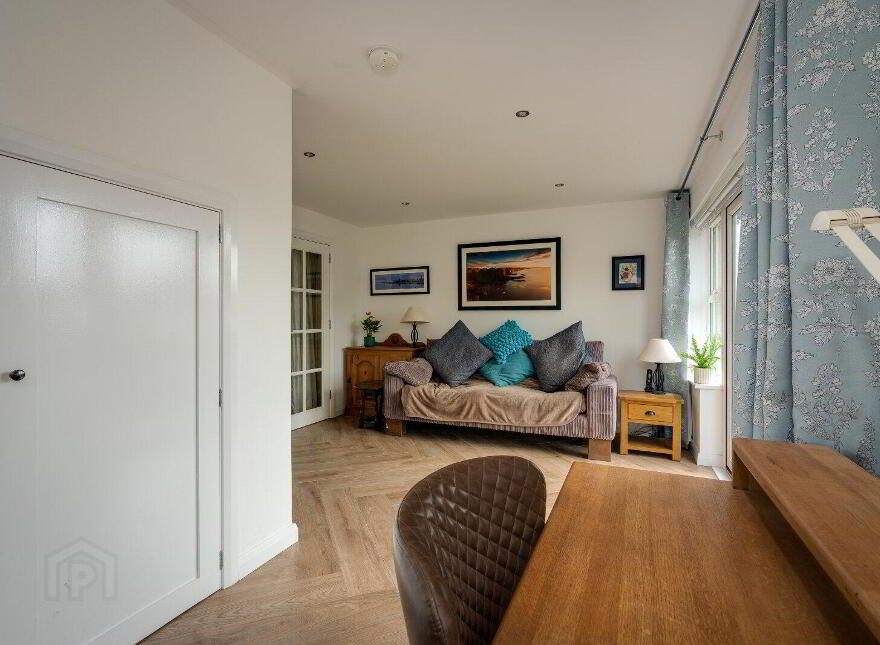 23 Larne Road, Carrickfergus, BT38 7EE