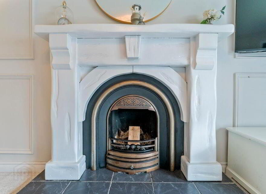 11 Irvine Crescent, Bangor, BT19 7XS