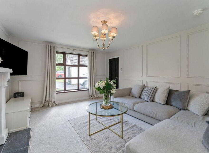 11 Irvine Crescent, Bangor, BT19 7XS