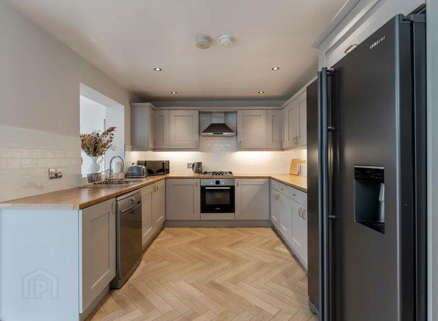 11 Irvine Crescent, Bangor, BT19 7XS