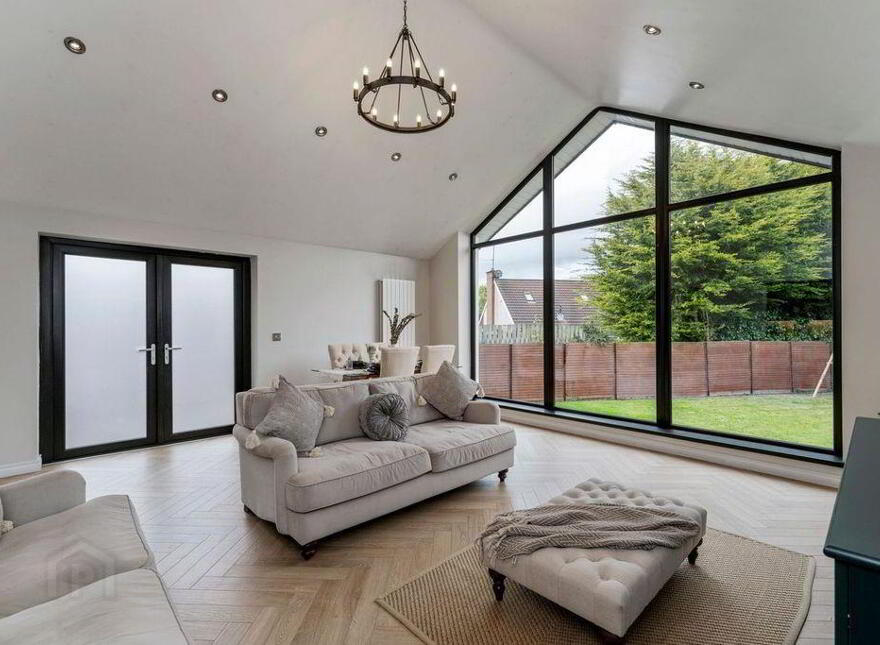 11 Irvine Crescent, Bangor, BT19 7XS