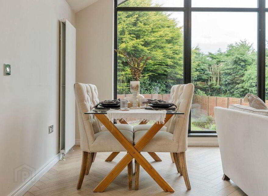 11 Irvine Crescent, Bangor, BT19 7XS