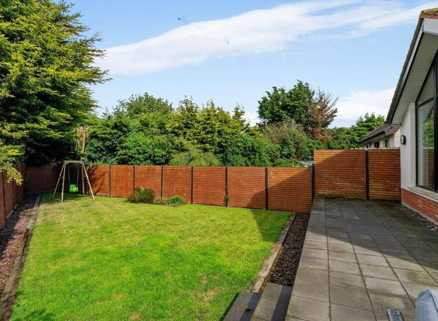 11 Irvine Crescent, Bangor, BT19 7XS