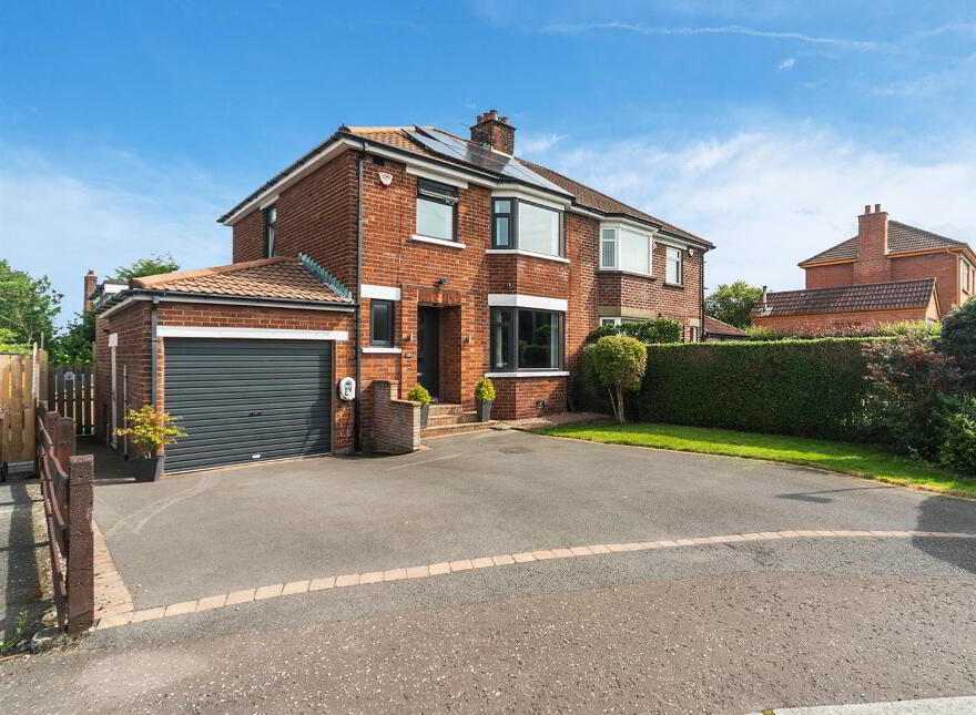 15 Norwood Crescent, Belfast, BT4 2DZ