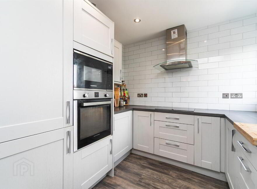 15 Norwood Crescent, Belfast, BT4 2DZ