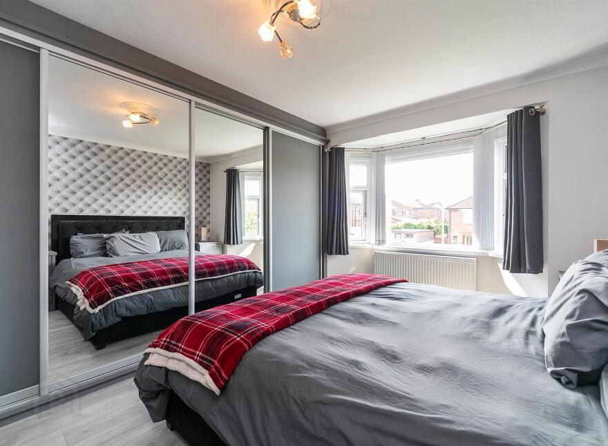 15 Norwood Crescent, Belfast, BT4 2DZ