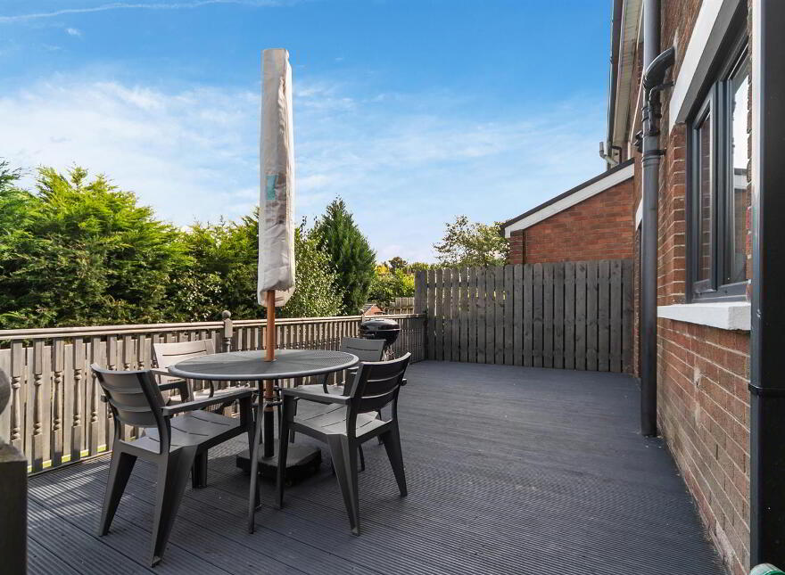 15 Norwood Crescent, Belfast, BT4 2DZ