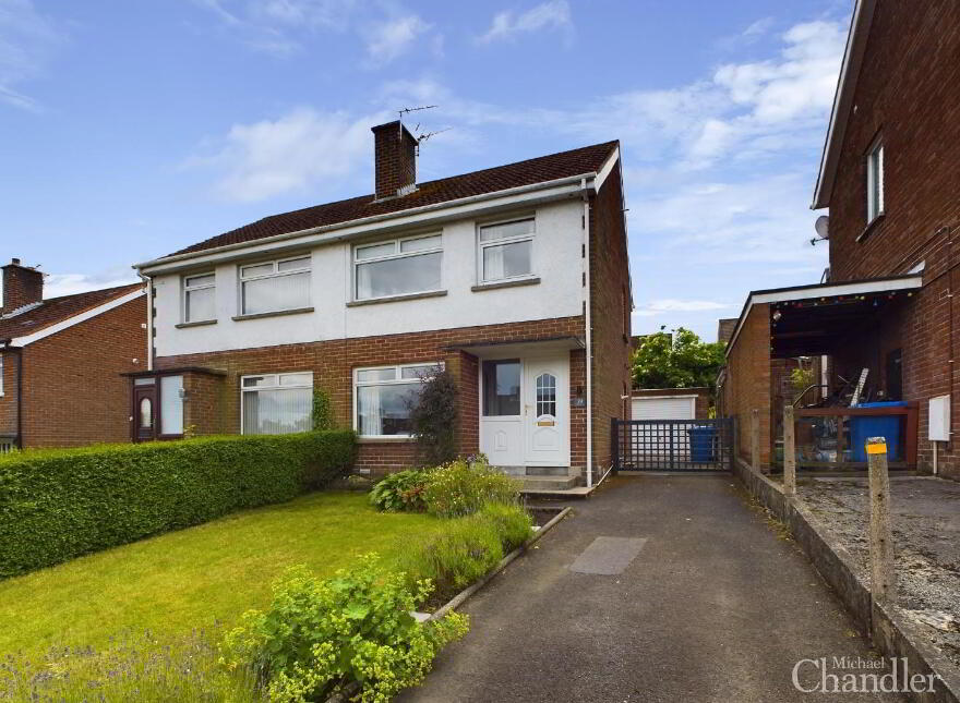 19 North Sperrin, Belfast, BT5 7HU