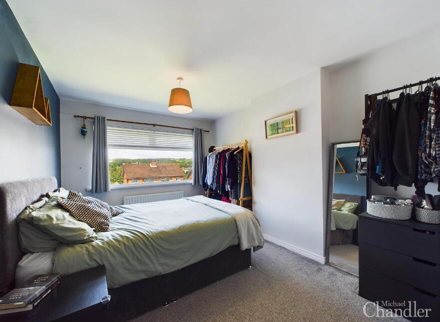 19 North Sperrin, Belfast, BT5 7HU