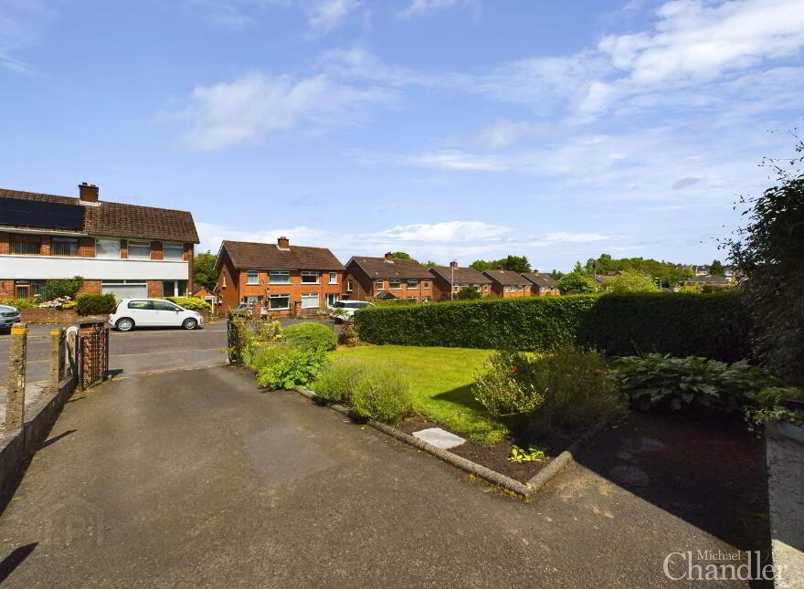 19 North Sperrin, Belfast, BT5 7HU