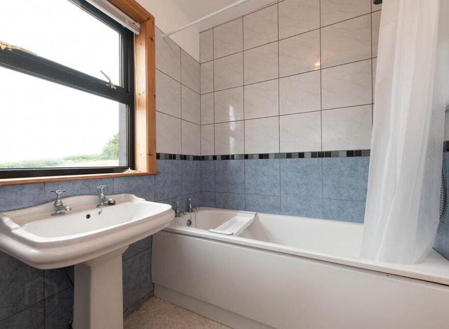 51 Bankhall Road, Ballycarry, Larne, BT40 3JQ