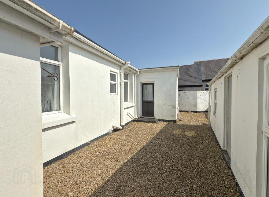 18 Ballyreagh Road, Portrush, BT56 8LR