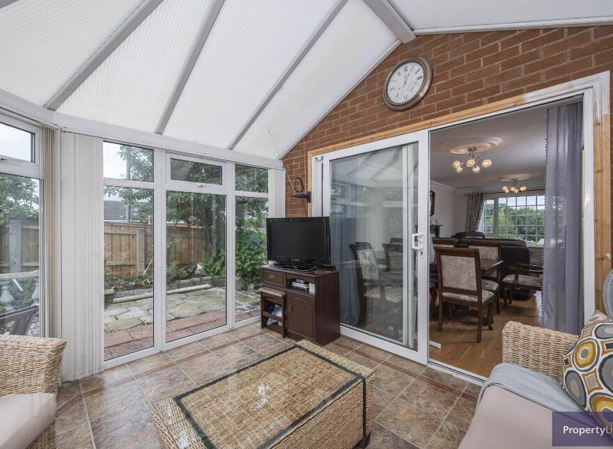 15 Woodford Drive, Armagh, BT60 2AY