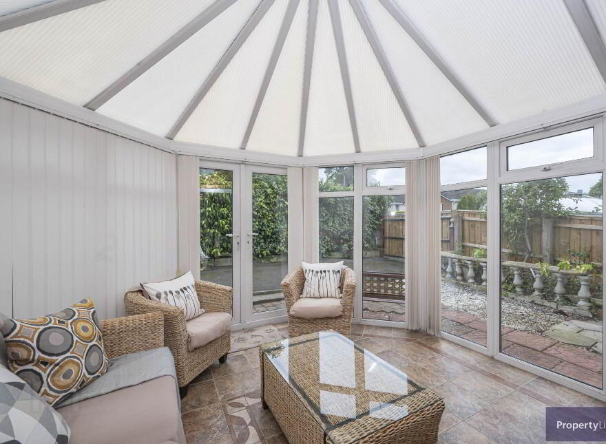 15 Woodford Drive, Armagh, BT60 2AY
