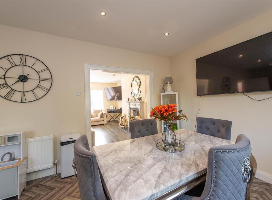 32 Ashburn, Ballynahinch, BT24 8DQ