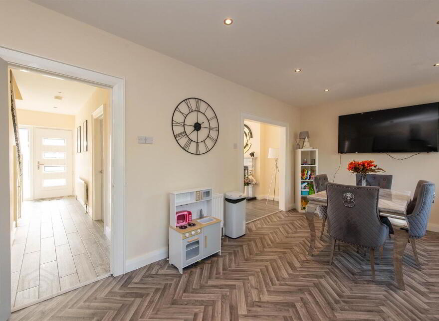 32 Ashburn, Ballynahinch, BT24 8DQ