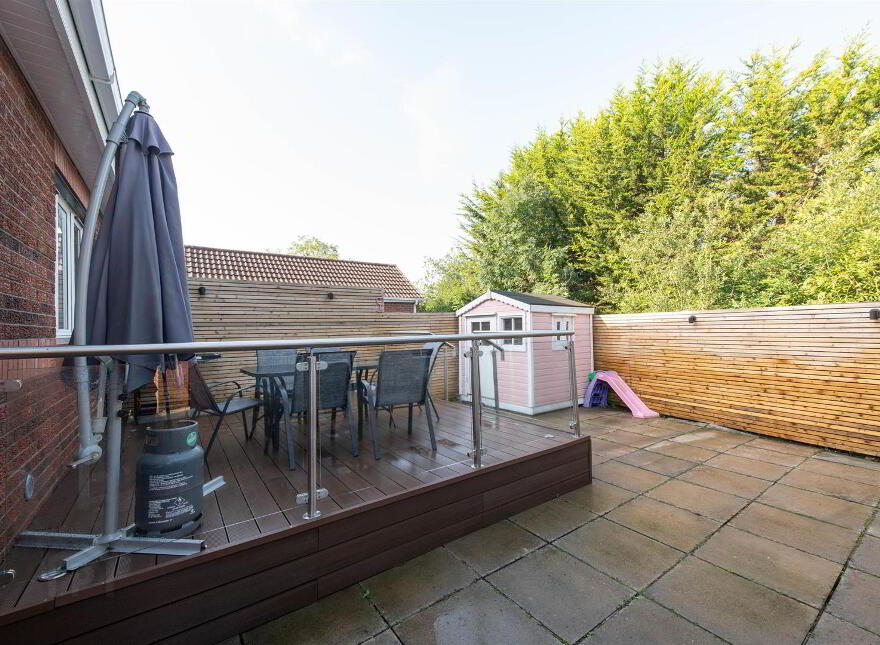 32 Ashburn, Ballynahinch, BT24 8DQ