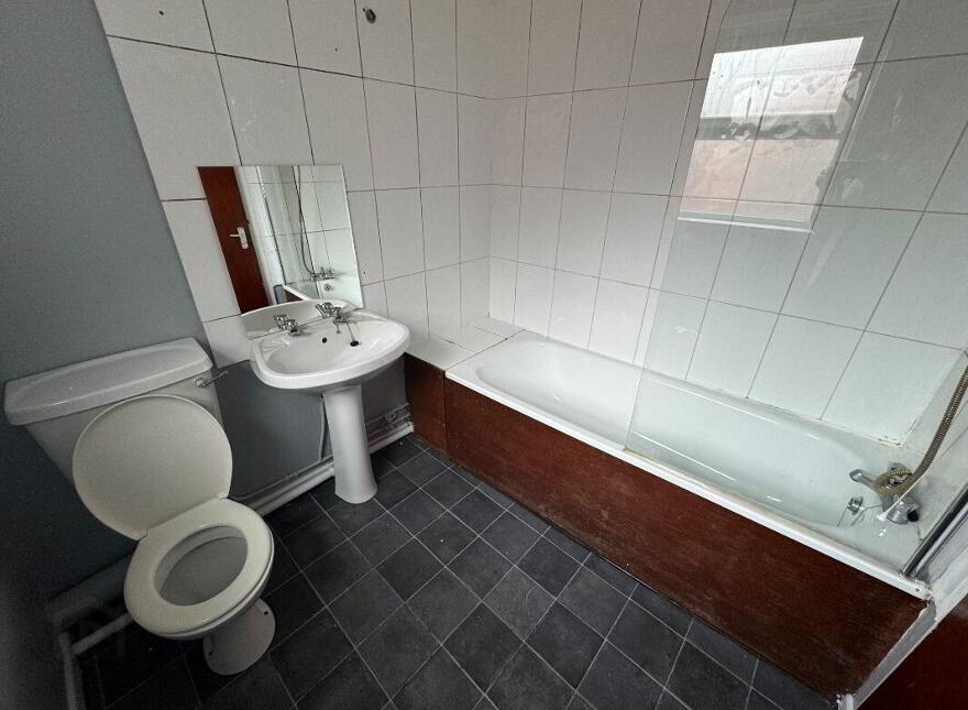 70 Agincourt Avenue, Belfast, BT7 1QB
