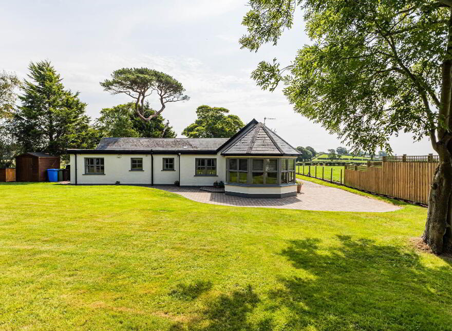 11 Moss Road, Drumalig, Lisburn, BT27 6YH